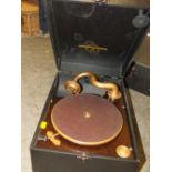 A VINTAGE COLUMBIA WIND UP GRAMOPHONE