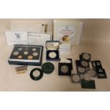 A BAG OF COMMEMORATIVE COINS ETC TO INCLUDE A SILVER PROOF 1981 CHARLES AND DIANA COIN, SOUTH