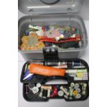 A TUB OF ASSORTED SEWING ACCESSORIES