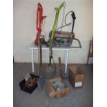 A QUANTITY OF GARDEN TOOLS TO INCLUDE A BOXED JETWASHER AND A FLYMO STRIMMER