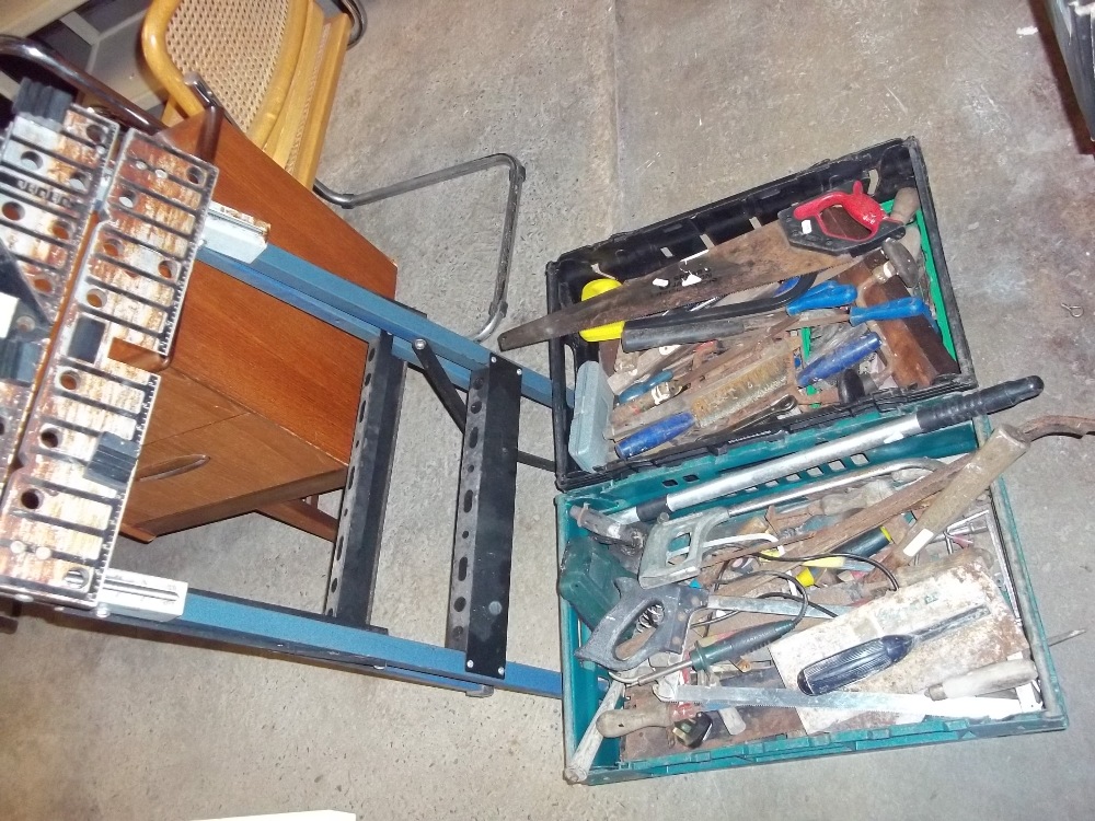 A LARGE SELECTION OF OLD TOOLS TO INCLUDE A WORKMATE