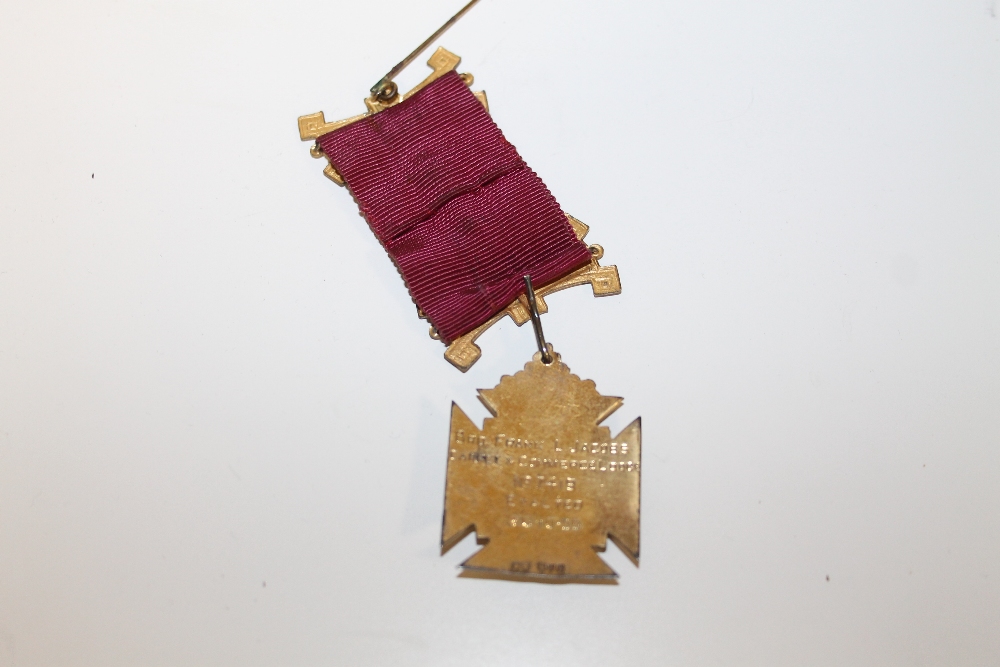 A SILVER GILT R.A.O.B JEWEL - Image 2 of 2