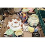 A TRAY OF ASSORTED CERAMICS TO INCLUDE A KARL ENS PARROT FIGURE, SYLVAC VASE, ROYAL ALBERT OLD