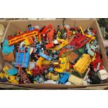 A TRAY OF VINTAGE DIE CAST TOY VEHICLES AND OTHER TOYS TO INCLUDE A CORGI JEEP FC-150, CORGI WALLS