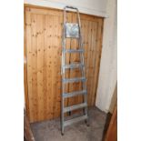 ALUMINIUM STEP LADDERS