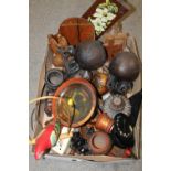 A TRAY OF ASSORTED TREEN TO INCLUDE CARVED WOODEN FIGURES, ELEPHANT FIGURES ETC.