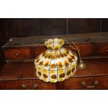 A TIFFANY RETRO STYLE GLASS HANGING LIGHT FITTING H-22 CM S/D