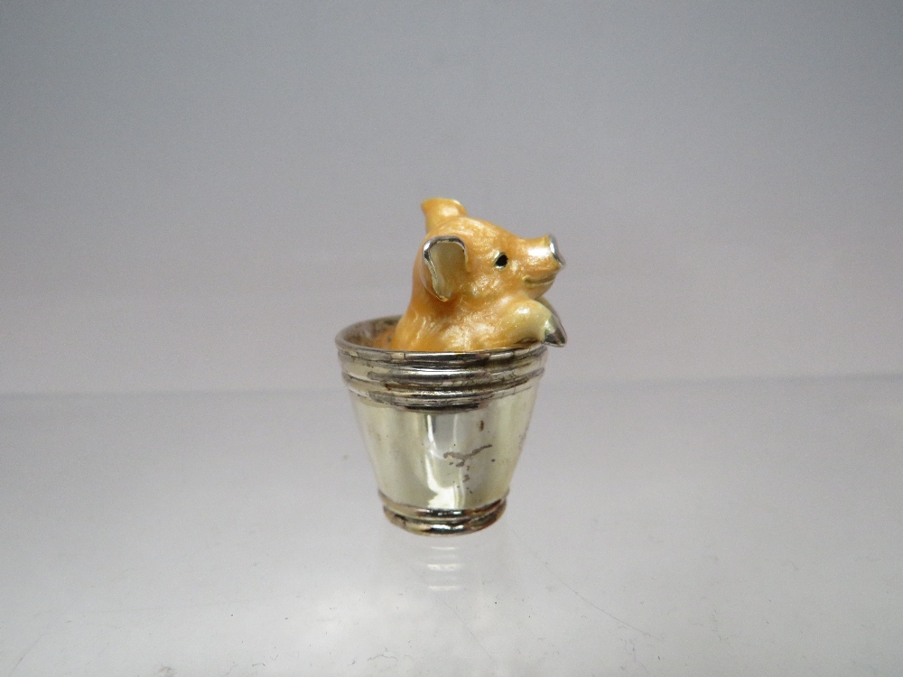 A MINIATURE SILVER AND ENAMEL PAINTED PIGLET IN A BUCKET, marks to base, H 3.5 cm - Image 2 of 5