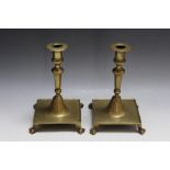 A PAIR OF SPANISH TYPE BRASS CANDLESTICKS, H 19.5 cm