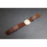 A VINTAGE 9 CARAT GOLD LONGINES WRIST WATCH, Dia 3 cm