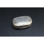 A HALLMARKED SILVER VINAIGRETTE - BIRMINGHAM 1809, makers mark JW, having repair to grille, W 3 cm