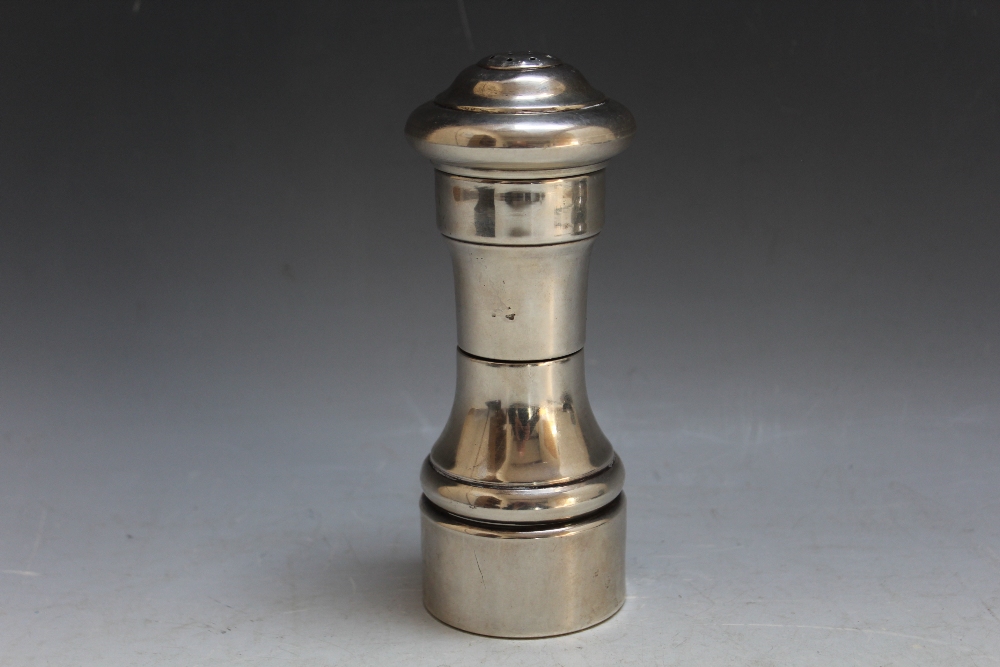 A STERLING SILVER PEPPER GRINDER, stamped 'Empire Sterling' and the grinder marked 'Made In