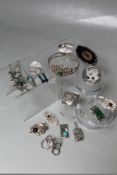A COLLECTION OF SILVER AND WHITE METAL HAND CRAFTED JEWELLERY, comprising a selection of brooches,
