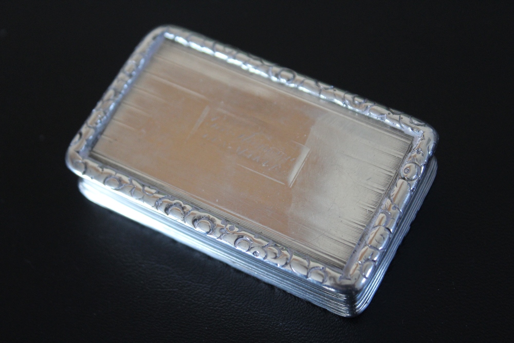 A HALLMARKED SILVER SNUFF BOX - BIRMINGHAM 1825, makers mark TS, engraved 'George Thomas - Gunmaker'