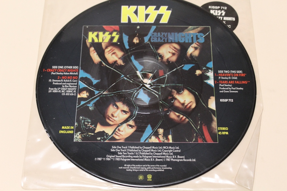 KISS - CRAZY CRAZY NIGHTS, four track picture disc single (KISSP712) - Image 3 of 3