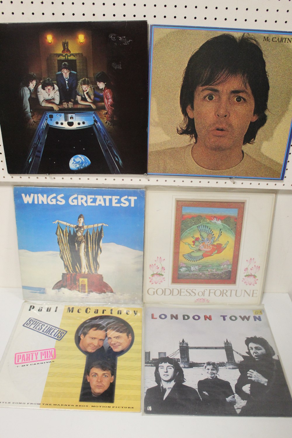 A COLLECTION OF THE BEATLES RELATED LP RECORDS ETC. to include Paul McCartney and Wings, Julian Len - Image 6 of 7