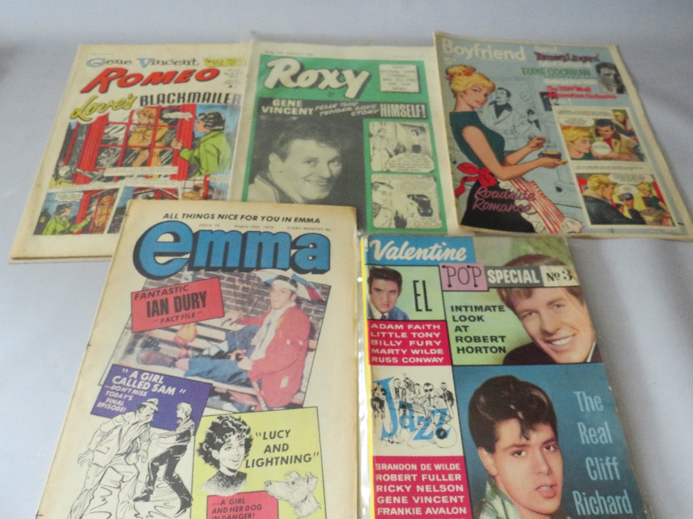 A COLLECTION OF VINTAGE COMICS, to include three 1943 Dandy comics, and a 1946 Beano, together with - Image 9 of 11