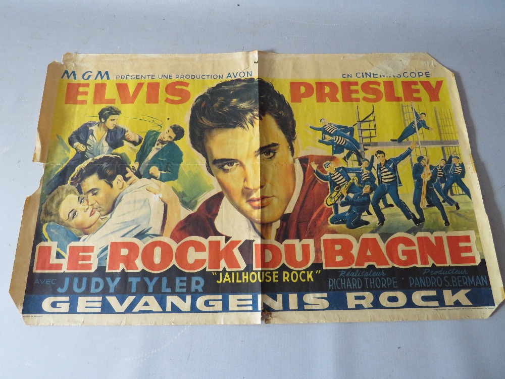 A VINTAGE MGM ELVIS PRESLEY FILM POSTER 'LE ROCK DU BAGNE' - JAILHOUSE ROCK, approx 35.5 x 55.5 cm, - Image 2 of 8
