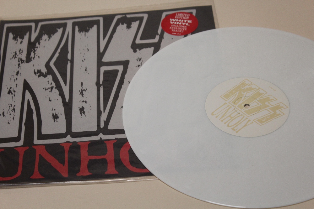 KISS - UNHOLY, limited edition white vinyl (KISS1212)