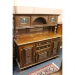 AN EARLY 20TH CENTURY MAHOGANY LEADED/ GLAZED CARVED SIDEBOARD W-168 CM S/D