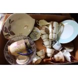 A TRAY OF ASSORTED CERAMICS TO INCLUDE CARLTONWARE
