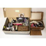 A BOX OF COLLECTABLES AND COSTUME JEWELLERY ETC.