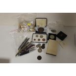 A BAG OF VINTAGE PENS, TOGETHER WITH A BAG OF MILITARY BUTTONS AND A SELECTION OF COINAGE