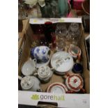 A TRAY OF ORIENTAL CHINA TOGETHER WITH A SMALL QUANTITY OF GLASSWARE TO INCLUDE STUDIO GLASS