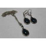 A STERLING SILVER AND LAPIZ LAZULI PENDANT AND EARRINGS SET APPROX WEIGHT - 19.1G