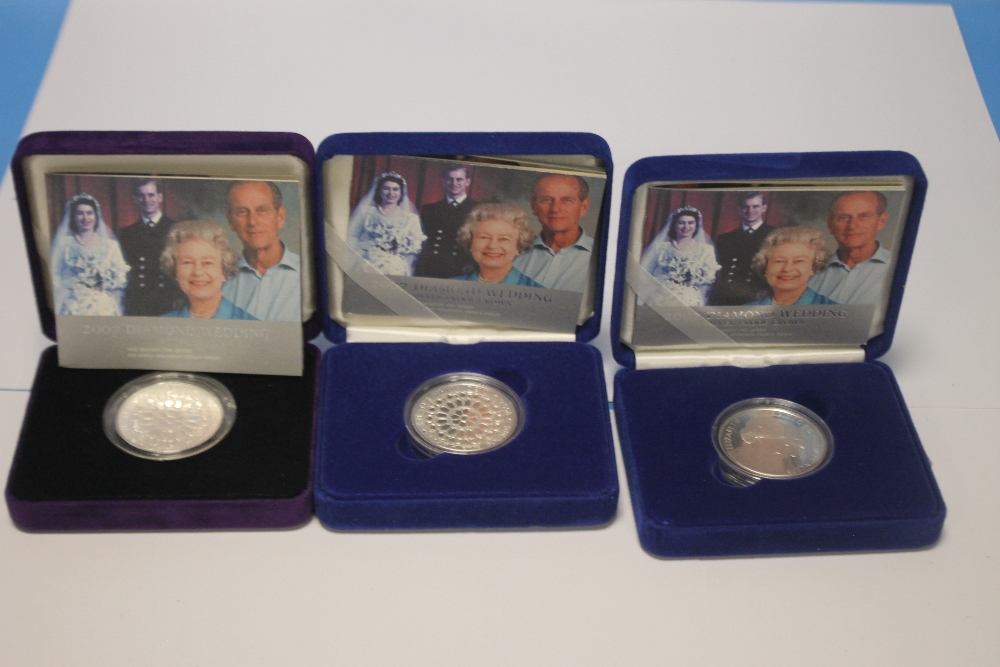 A 2007 DIAMOND WEDDING SILVER PROOF PIEDFORT CROWN, along with two silver £5 of the same design - Image 4 of 4