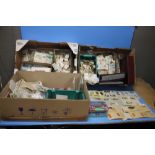 A LARGE COLLECTION OF CIGARETTE, TRADE AND TEACARDS together with a small quantity of postcards,