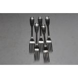 A SET OF FIVE HALLMARKED SILVER FIDDLE AND THREAD TABLE FORKS BY CHAWNER & CO (GEORGE WILLIAM ADAMS)