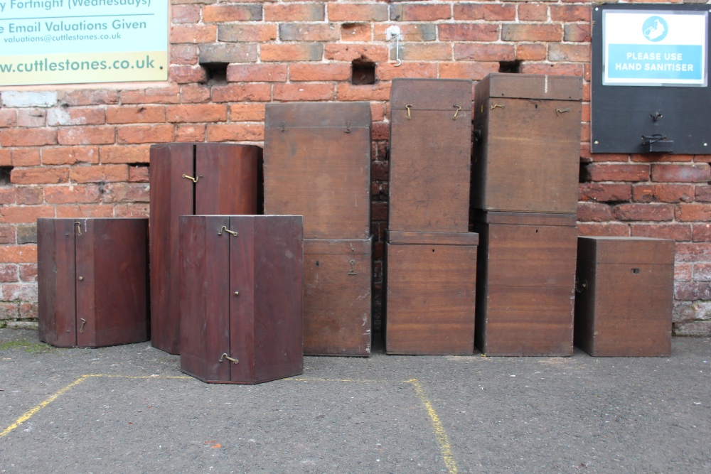 A COLLECTION OF NINE ASSORTED VINTAGE HARDWOOD SILVER BOXES, assorted sizes and shapes (9) - Image 3 of 9