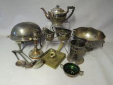 A QUANTITY OF ASSORTED METALWARE, to include a silver plated three piece tea set, punch bowl, twin