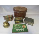 A SELECTION OF TINWARE, to include hat box, various biscuit tins and tea caddies etc.