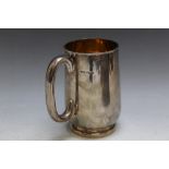 A HALLMARKED SILVER TANKARD BY JAMES DIXON & SONS - SHEFFIELD 1936, with gilded interior and