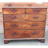 AN ANTIQUE MAHOGANY FIVE DRAWER CHEST OF DRAWERS, having two short drawers above three long drawers,