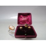A HALLMARKED 9CT GOLD MOUNTED CAMEO BROOCH, H 3 cm, together with a cased part set of hallmarked 9ct