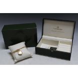 A 375 GOLD SOVEREIGN HEART SHAPED WATCH BRACELET AND T BAR, unused and in box, approx weight 6.9g, W