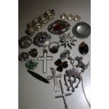 A COLLECTION OF VINTAGE WHITE METAL AND SILVER COSTUME JEWELLERY, to include a Rune Carlsson
