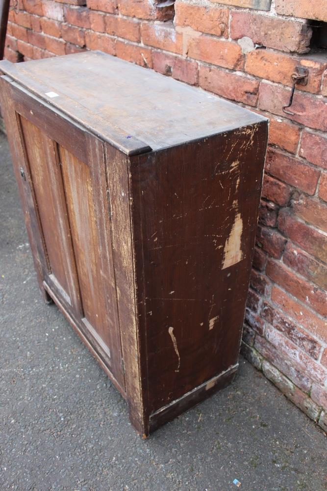 AN ANTIQUE PINE SINGLE DOOR CUPBOARD, H 95 cm, W 82 cm - Image 4 of 7