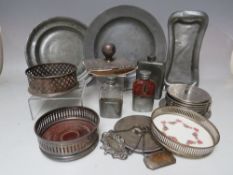 A SELECTION OF ASSORTED METALWARE, to include a hallmarked silver blotter, a hallmarked silver