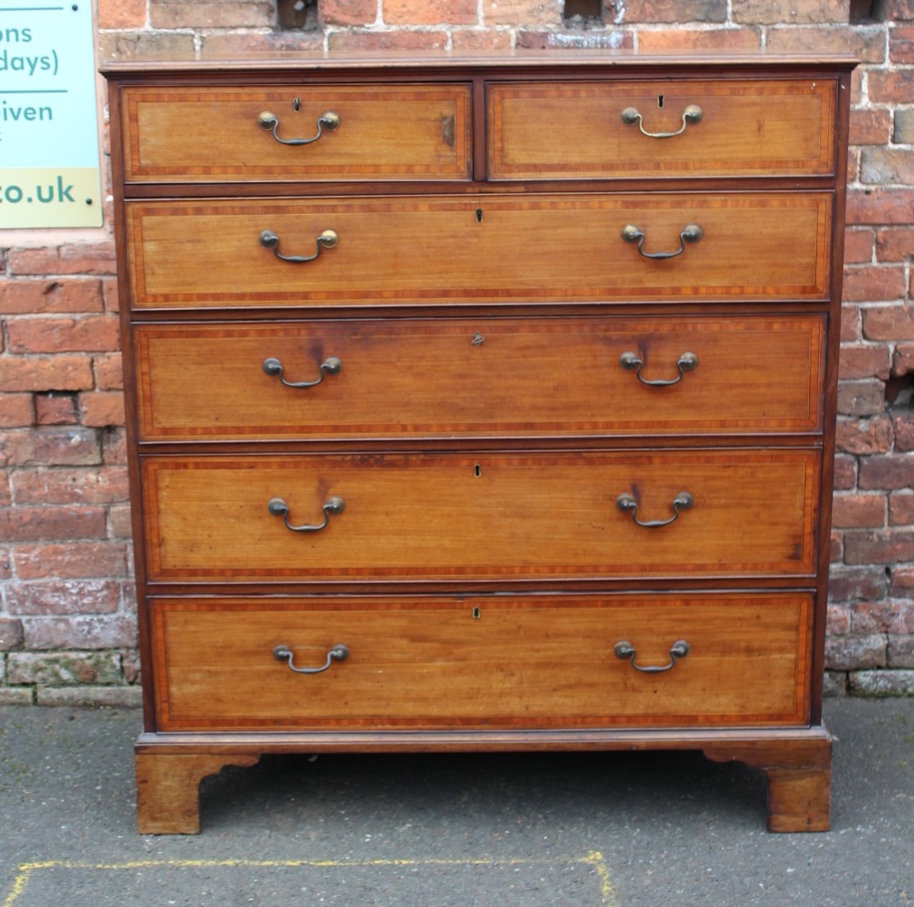 A LATE 19TH / EARLY 20TH CENTURY MAHOGANY AND INLAID CHEST OF DRAWERS, having two short above four - Image 2 of 9