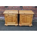 A PAIR OF MODERN HONEY PINE BEDSIDE CHESTS (2)