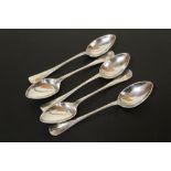 A SET OF FIVE HALLMARKED SILVER RAT TAIL TEA SPOONS, CHESTER 1911, APPROX WEIGHT 90.3 G