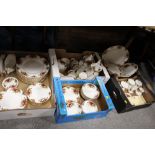A LARGE QUANTITY OF ROYAL ALBERT OLD COUNTRY ROSES TEA AND DINNER WARE CONTAINED IN FIVE TRAYS