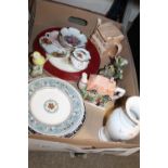 A TRAY OF MIXED CERAMICS TO INCLUDE ROYAL ALBERT, WEDGWOOD, NOVELTY TEA POTS ETC.