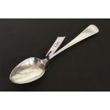 A GEORGIAN HALLMARKED SILVER OLD ENGLISH PATTERN TABLE SPOON BY WILLIAM BATEMAN, LONDON 1822