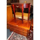 A MODERN THREE DRAWER LOW CHEST AND A CONSOLE TABLE (2)