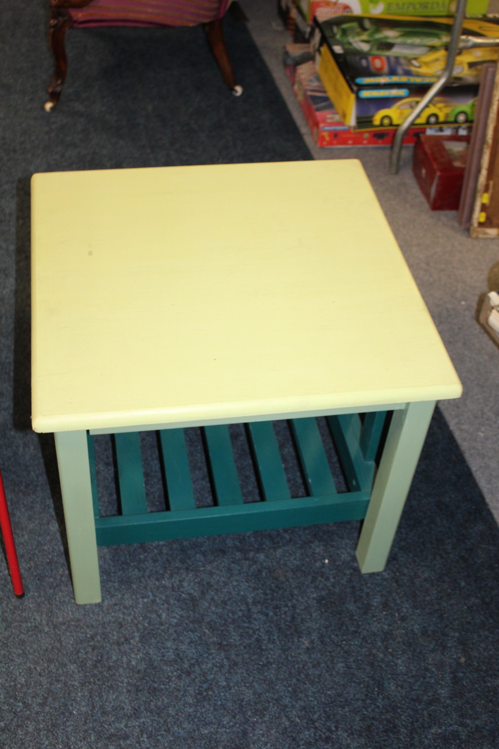 A SMALL CHILDS DESK AND A SMALL TABLE (2) - Image 3 of 5